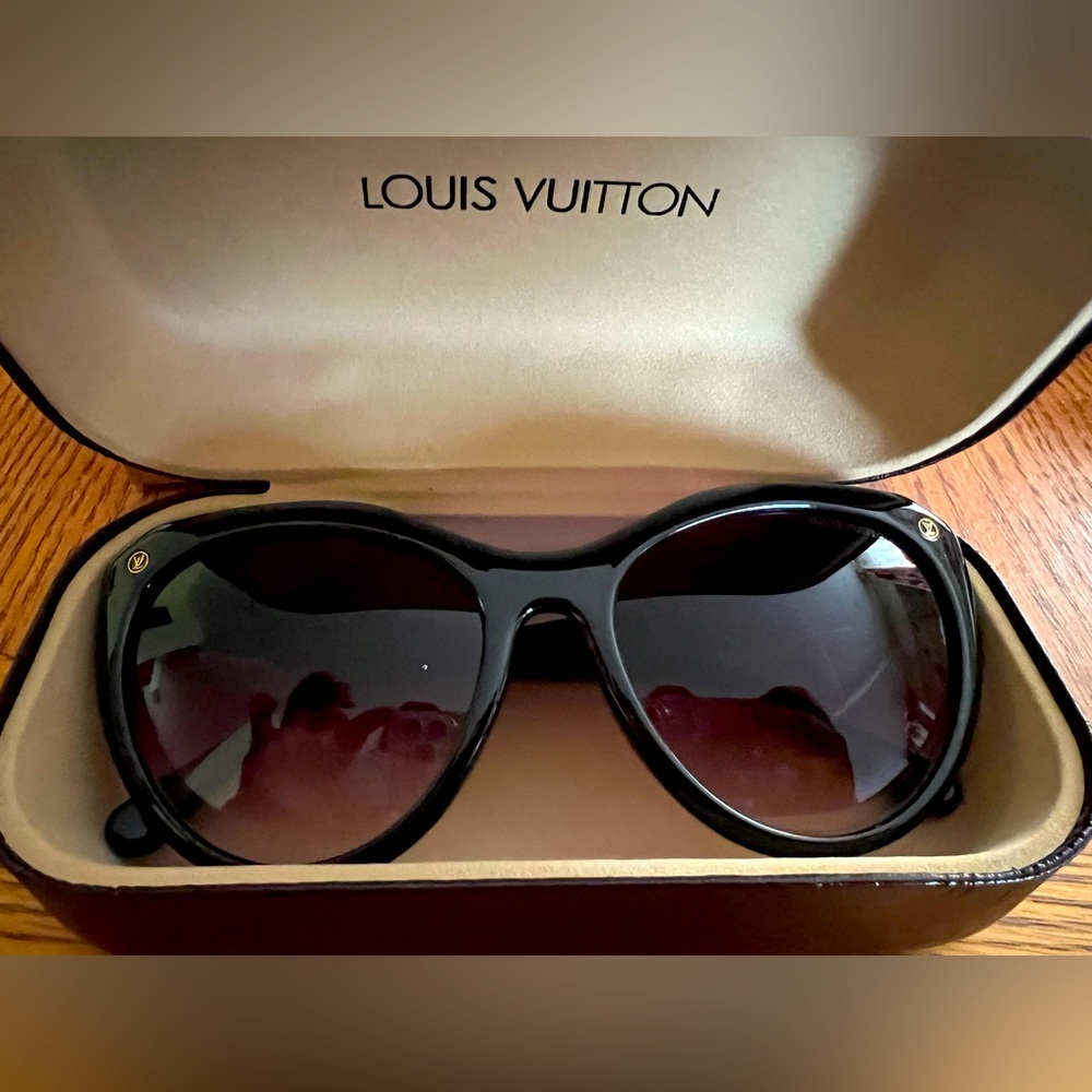LV SUNGLASSES